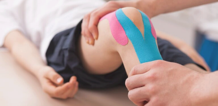 Image of knee with Physiotherapy tape 